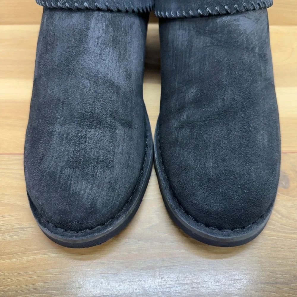 UGG Mckay Suede Ankle Boot 10 Black Shearling Fur Lined Slip On Cozy Fall Winter
